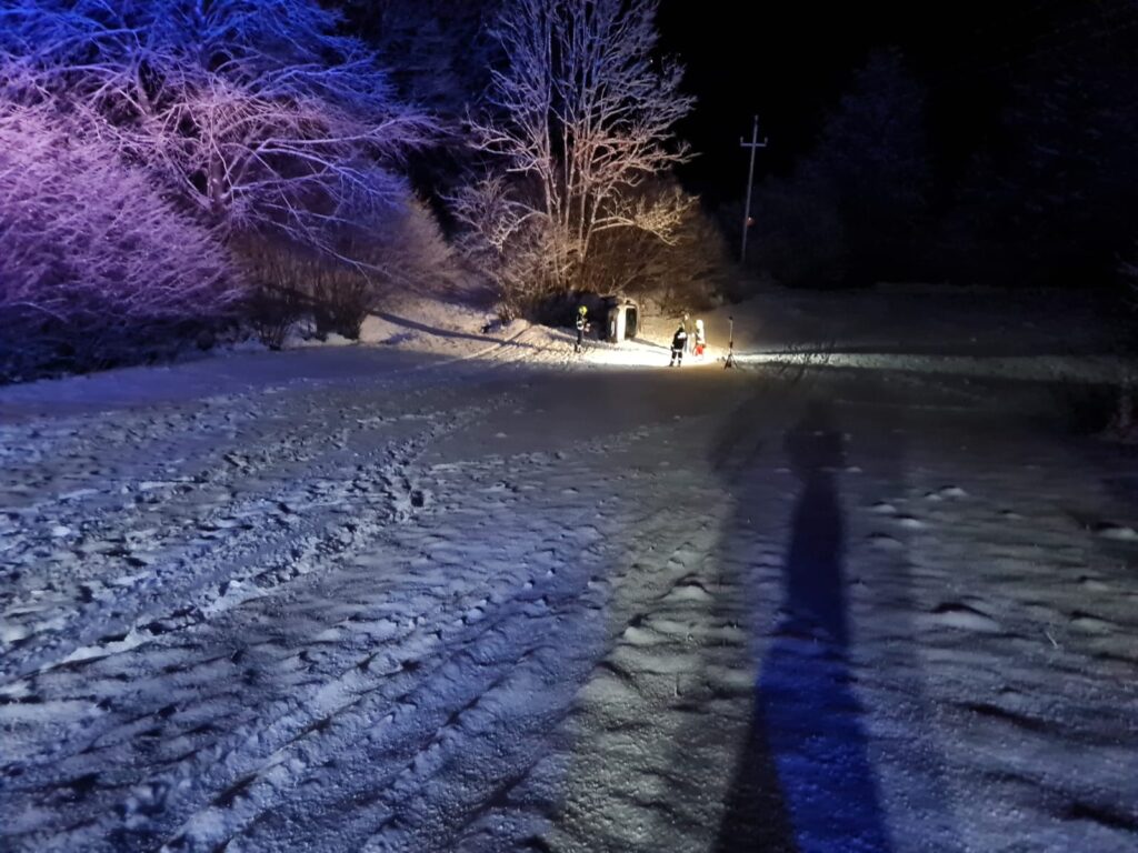 Verkehrsunfall aufgrund winterlicher Fahrverhältnisse