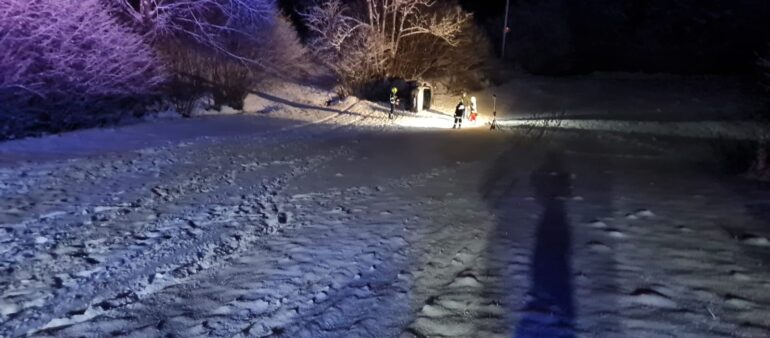 Verkehrsunfall aufgrund winterlicher Fahrverhältnisse